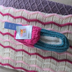 Muk Luks Women's Ballerina Slippers - pink and teal. New with tags.